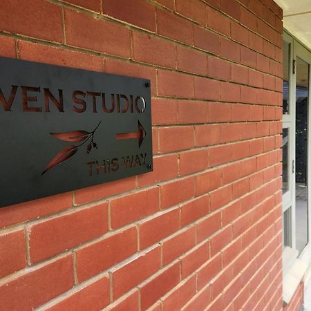 Haven Studio Hideaway Near Airport Пърт Екстериор снимка